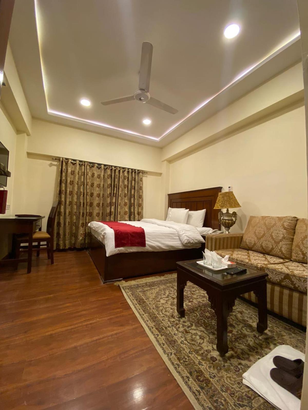 Diplomat Hotel Islamabad Esterno foto