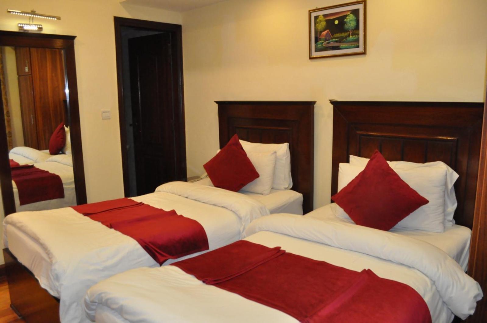 Diplomat Hotel Islamabad Esterno foto