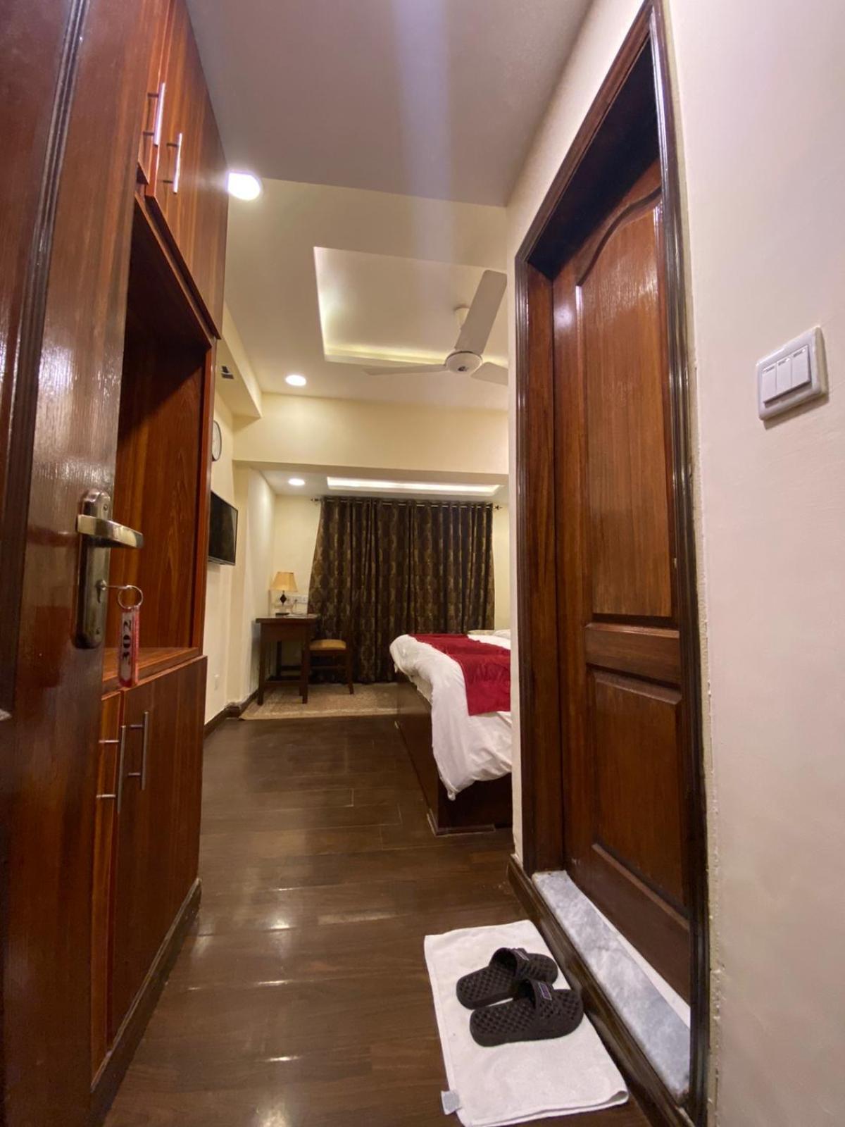 Diplomat Hotel Islamabad Esterno foto