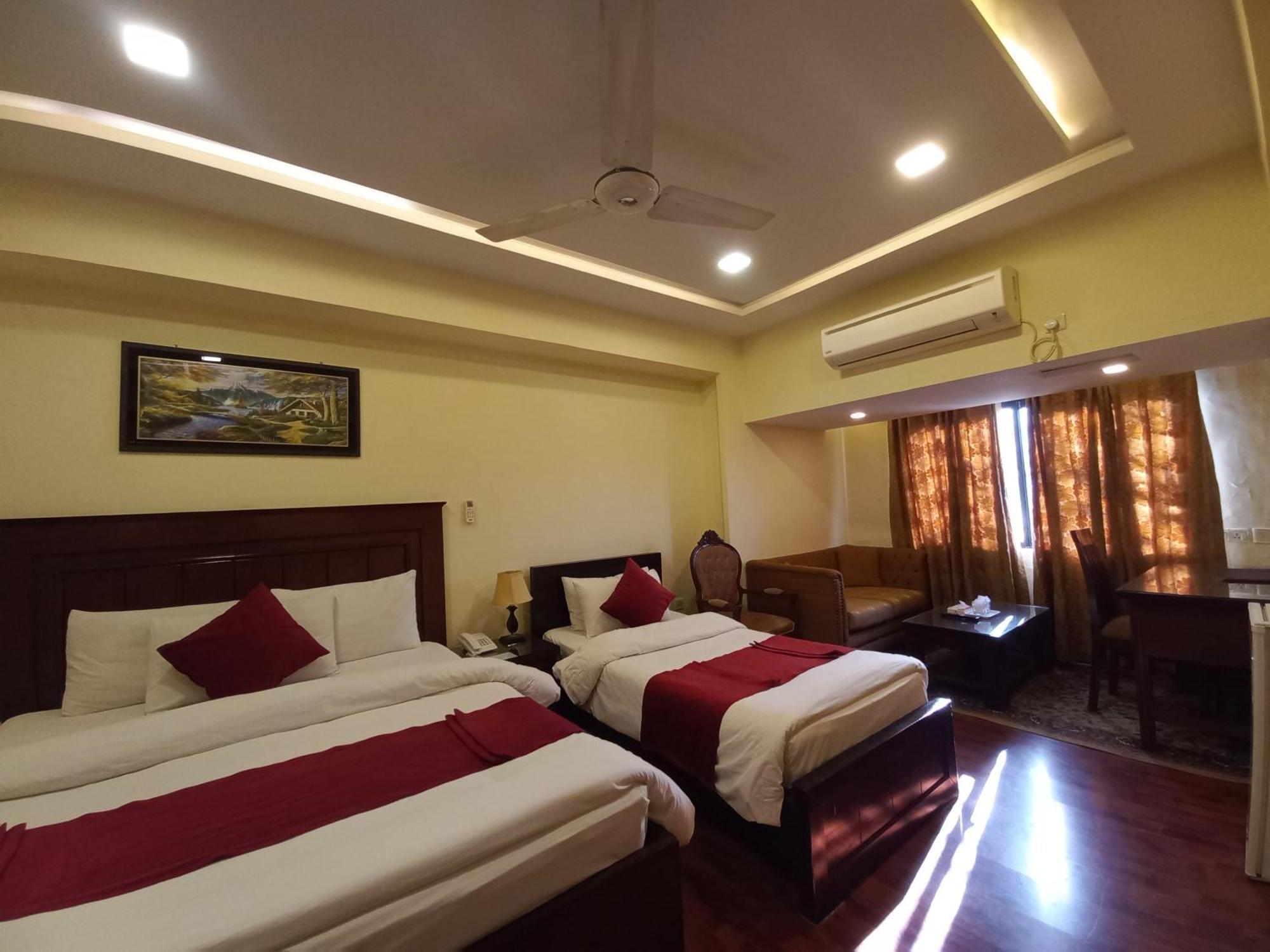 Diplomat Hotel Islamabad Esterno foto