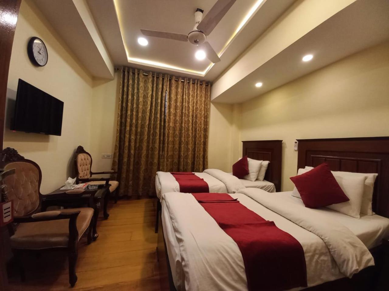 Diplomat Hotel Islamabad Esterno foto