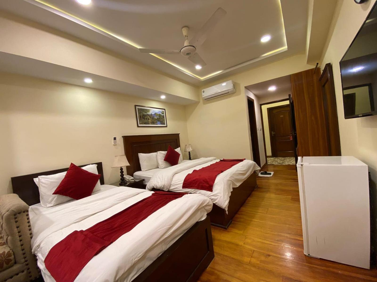 Diplomat Hotel Islamabad Esterno foto