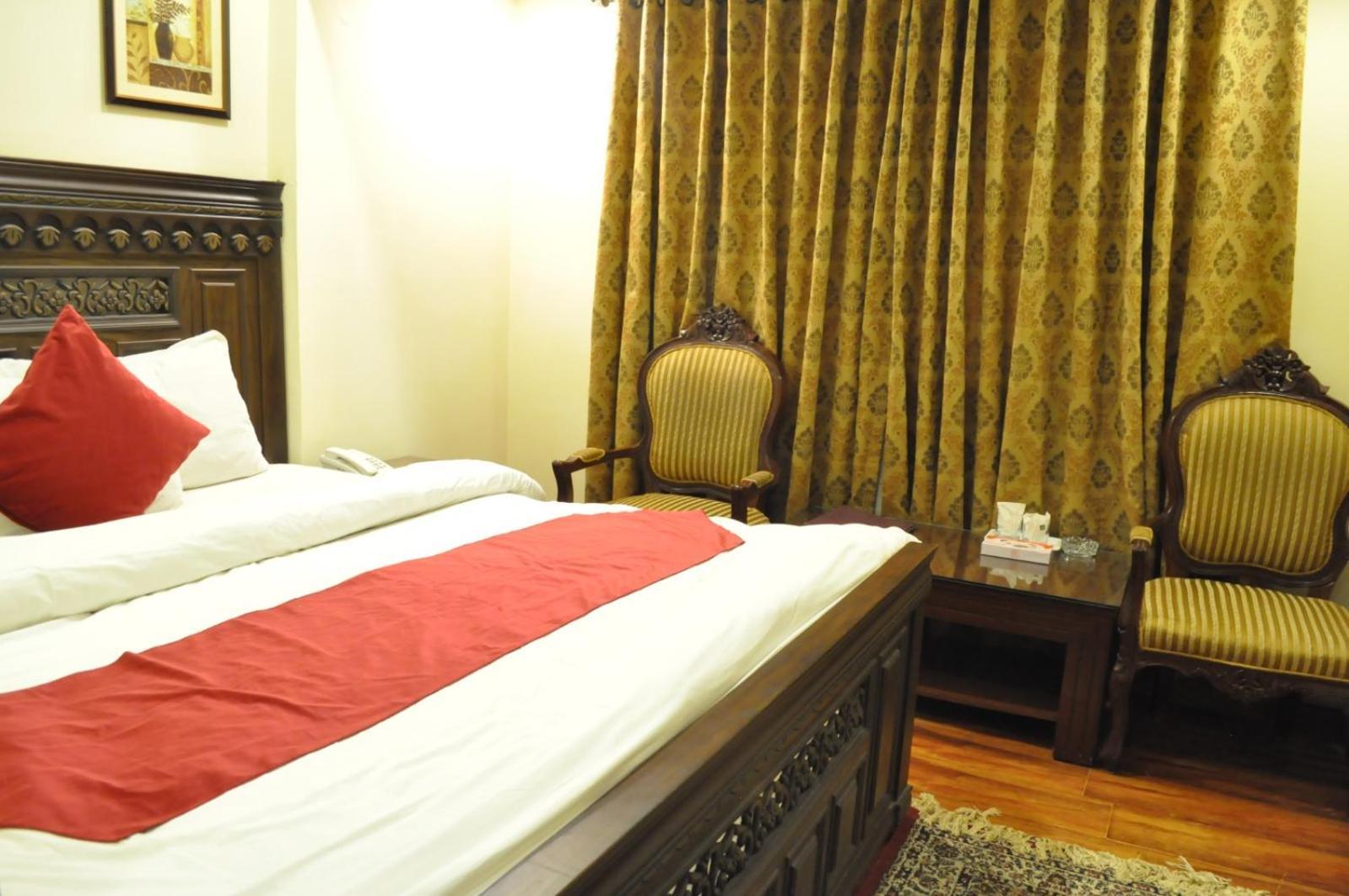 Diplomat Hotel Islamabad Esterno foto