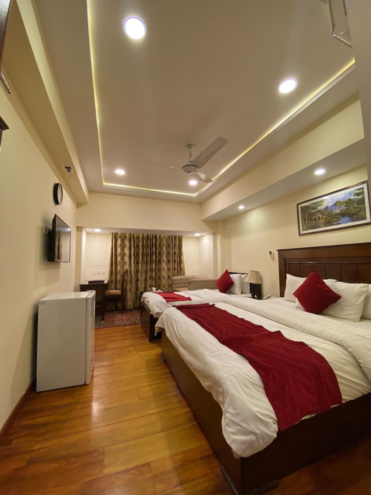 Diplomat Hotel Islamabad Esterno foto
